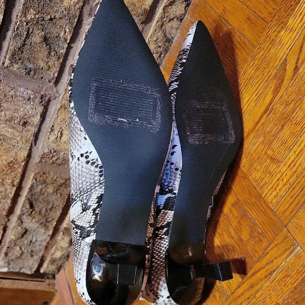 Abound Faux Snakeskin Kitten Heel Pointed Toe Ankle Boots 7.5 - Picture 7 of 7